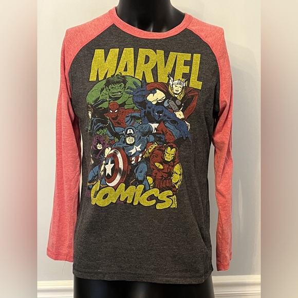 MARVEL Comics Tee - Size Small - Hulk, Spiderman, Capt America, Thor, Ironman - Picture 3 of 4